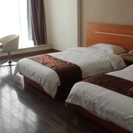 Thank Inn Chain Hotel Shanxi Lvliang Lishi Beichuanghe Road Luliang  외부 사진